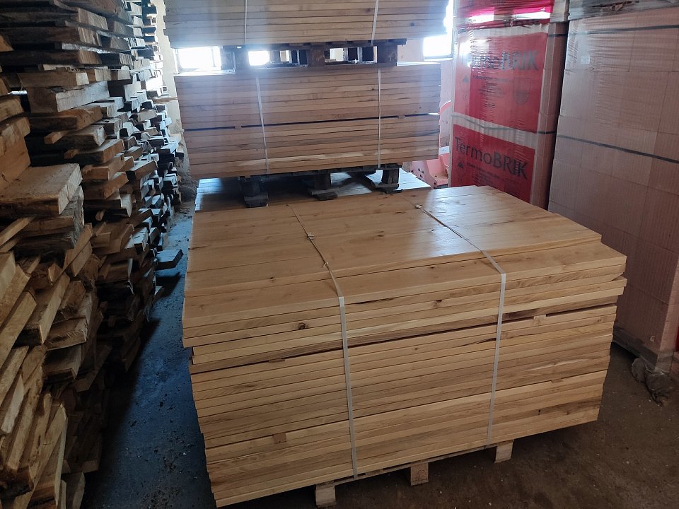 Proč zvolit akátová prkna